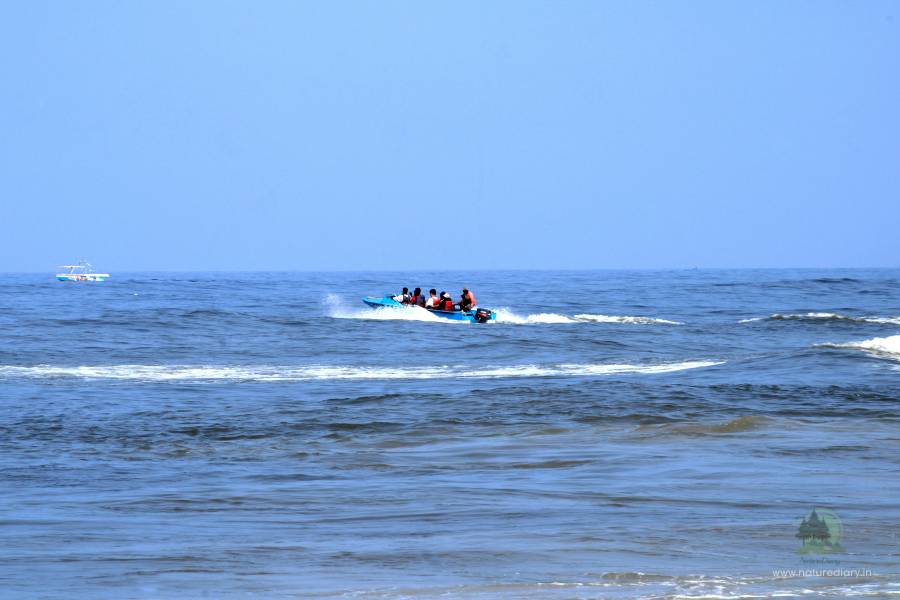 Speed boat riding at Calangute sea