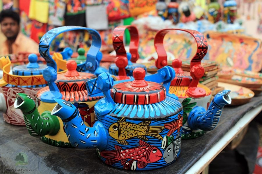 Colorful pots and kettle handicrafts