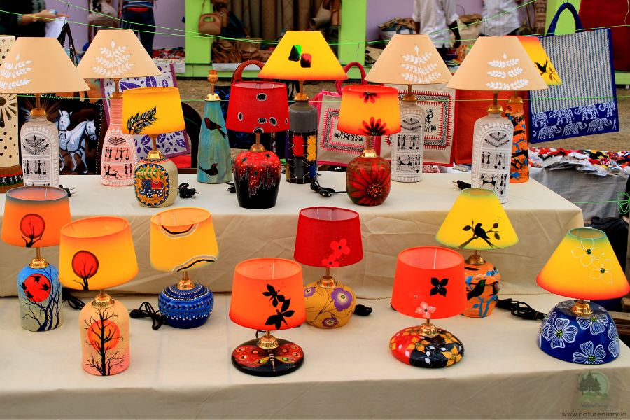 Decorative light fixture in handicraft fair