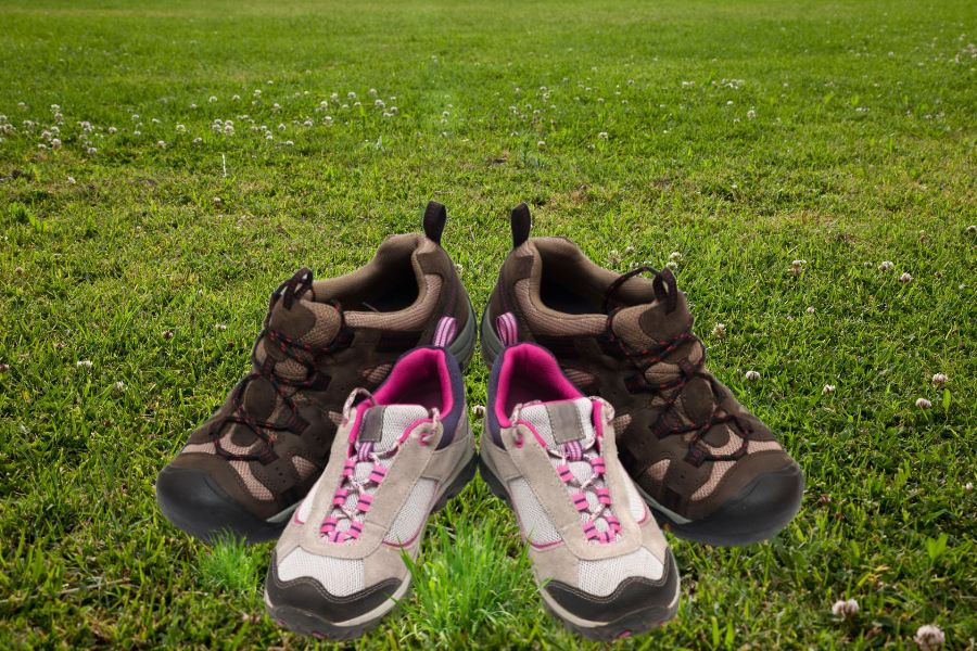 Trekking shoes for men and women
