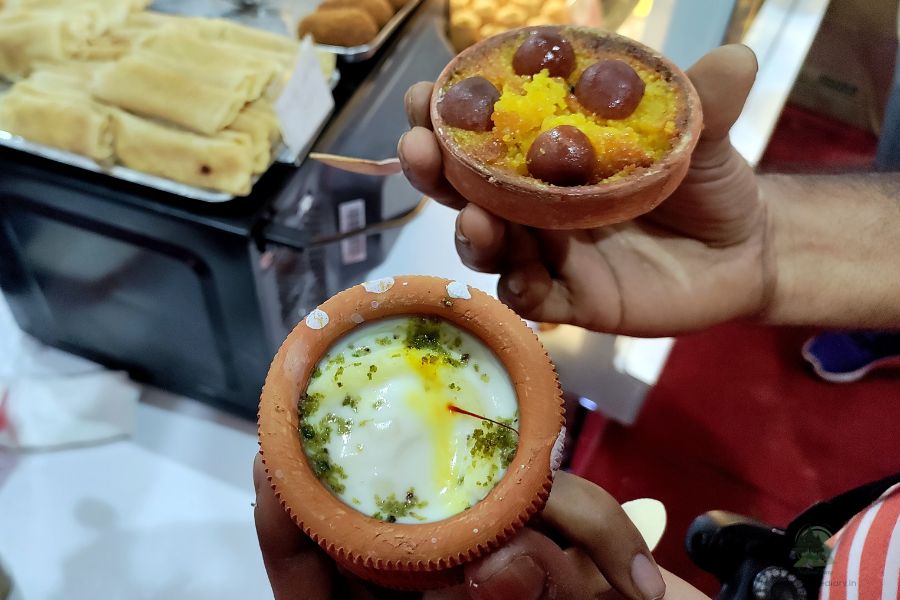 Baked Mihidana and Daab Malaikari sweets from Sundarini